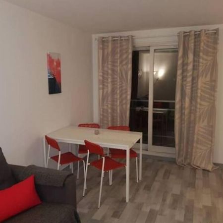Le Rouennais Et Son Parking Prive Apartman Kültér fotó