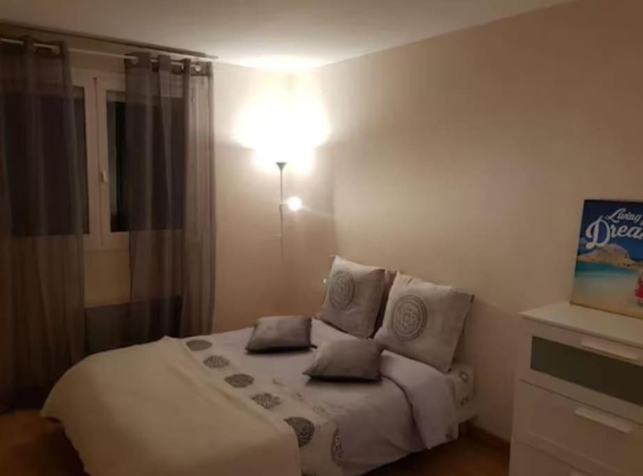 Le Rouennais Et Son Parking Prive Apartman Kültér fotó